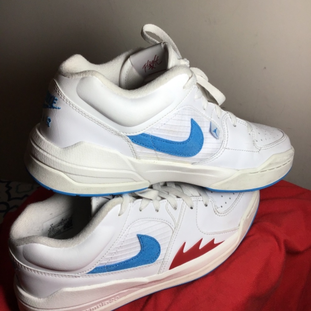 🔥😎Jordan’s women’s Stadium 90; white/powder blue, size 9, see photos, 🔥 - Picture 3 of 10